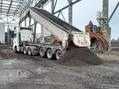 e4d99513-de16-498a-ba5b-e47b82344813